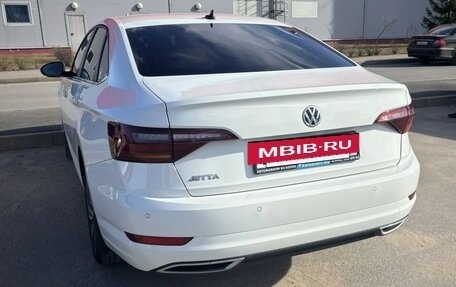 Volkswagen Jetta VII, 2020 год, 1 899 000 рублей, 4 фотография