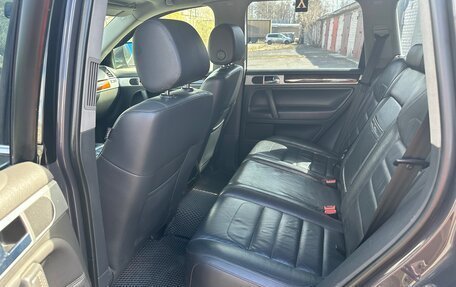 Volkswagen Touareg III, 2007 год, 1 150 000 рублей, 24 фотография