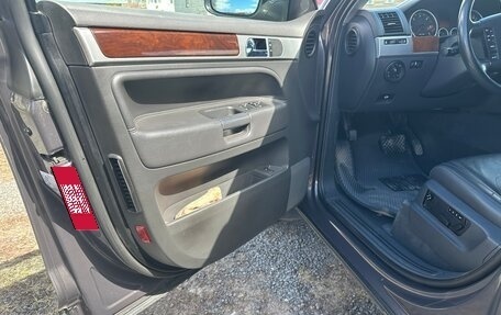 Volkswagen Touareg III, 2007 год, 1 150 000 рублей, 25 фотография