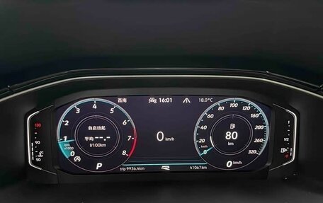 Volkswagen T-Roc I, 2021 год, 2 400 000 рублей, 9 фотография