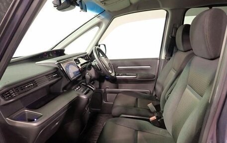 Honda Stepwgn IV, 2021 год, 1 844 000 рублей, 11 фотография