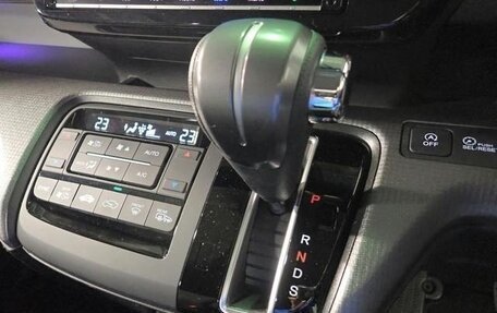 Honda Stepwgn IV, 2021 год, 1 844 000 рублей, 31 фотография