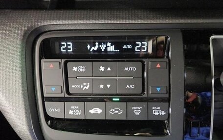 Honda Stepwgn IV, 2021 год, 1 844 000 рублей, 29 фотография