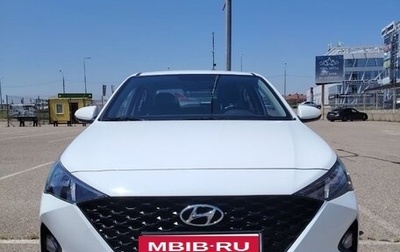 Hyundai Solaris II рестайлинг, 2021 год, 1 400 000 рублей, 1 фотография