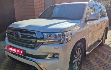 Toyota Land Cruiser 200, 2016 год, 5 750 000 рублей, 1 фотография