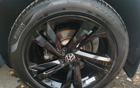 Volkswagen Tiguan II, 2021 год, 4 500 000 рублей, 21 фотография