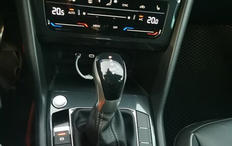 Volkswagen Tiguan II, 2021 год, 4 500 000 рублей, 18 фотография