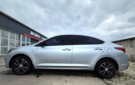 Hyundai Solaris II рестайлинг, 2019 год, 1 439 900 рублей, 4 фотография