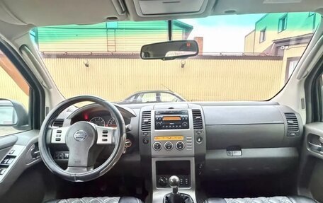 Nissan Pathfinder, 2005 год, 815 000 рублей, 10 фотография