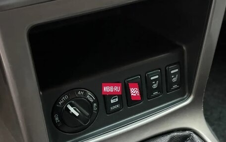 Nissan Pathfinder, 2005 год, 815 000 рублей, 17 фотография