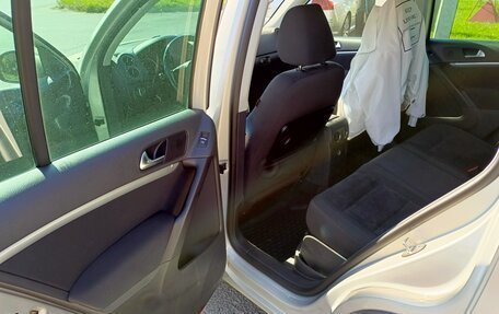 Volkswagen Tiguan I, 2012 год, 1 327 000 рублей, 10 фотография