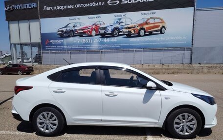 Hyundai Solaris II рестайлинг, 2021 год, 1 400 000 рублей, 2 фотография