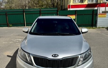 KIA Rio III рестайлинг, 2014 год, 850 000 рублей, 2 фотография