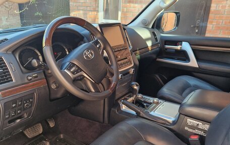 Toyota Land Cruiser 200, 2016 год, 5 750 000 рублей, 8 фотография