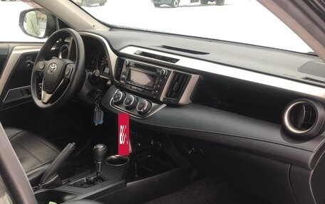 Toyota RAV4, 2013 год, 1 750 000 рублей, 13 фотография