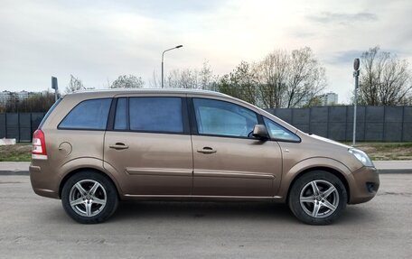 Opel Zafira B, 2013 год, 635 000 рублей, 10 фотография