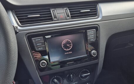 Skoda Rapid I, 2018 год, 1 450 000 рублей, 9 фотография