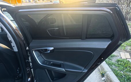 Volvo V60 Cross Country II, 2017 год, 2 100 000 рублей, 16 фотография
