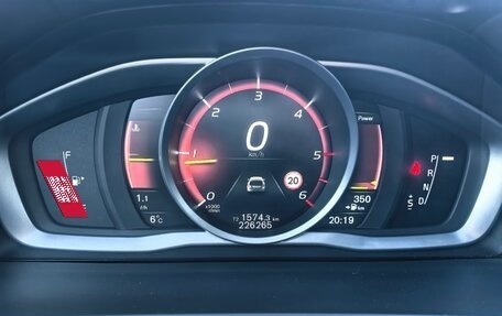 Volvo V60 Cross Country II, 2017 год, 2 100 000 рублей, 20 фотография