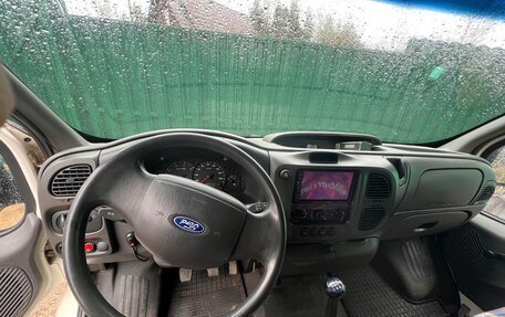 Ford Transit, 2004 год, 650 000 рублей, 2 фотография