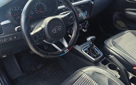 KIA Rio IV, 2018 год, 1 550 000 рублей, 9 фотография