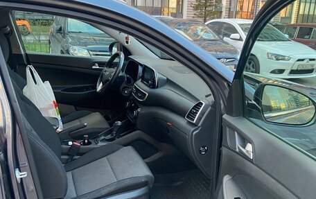 Hyundai Tucson III, 2019 год, 2 300 000 рублей, 3 фотография