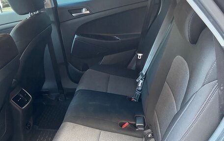 Hyundai Tucson III, 2019 год, 2 300 000 рублей, 13 фотография