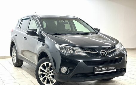 Toyota RAV4, 2015 год, 1 980 000 рублей, 3 фотография