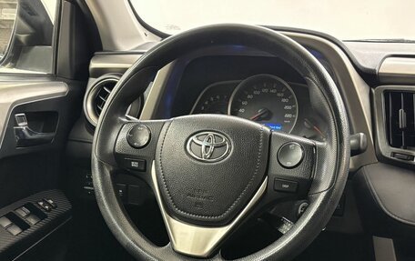 Toyota RAV4, 2015 год, 1 980 000 рублей, 18 фотография
