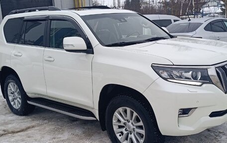 Toyota Land Cruiser Prado 150 рестайлинг 2, 2018 год, 4 500 000 рублей, 5 фотография