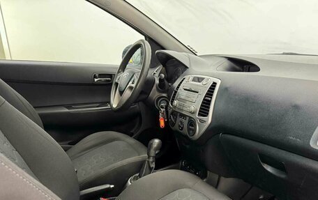 Hyundai i20 IB рестайлинг, 2010 год, 390 000 рублей, 11 фотография
