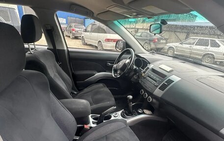 Mitsubishi Outlander III рестайлинг 3, 2008 год, 1 050 000 рублей, 8 фотография