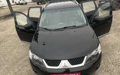 Mitsubishi Outlander III рестайлинг 3, 2008 год, 1 050 000 рублей, 2 фотография