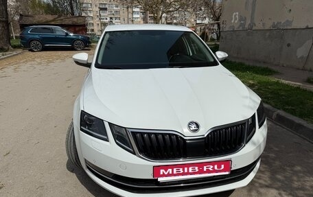 Skoda Octavia, 2017 год, 1 950 000 рублей, 2 фотография