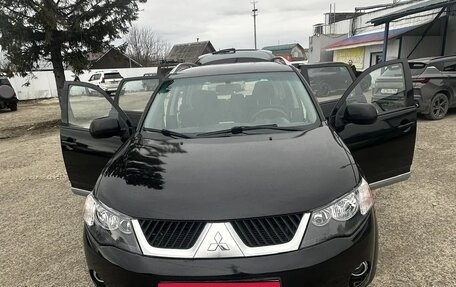 Mitsubishi Outlander III рестайлинг 3, 2008 год, 1 050 000 рублей, 1 фотография