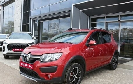 Renault Sandero II рестайлинг, 2015 год, 870 000 рублей, 1 фотография