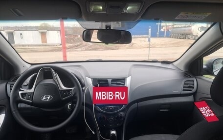 Hyundai Solaris II рестайлинг, 2014 год, 799 999 рублей, 8 фотография