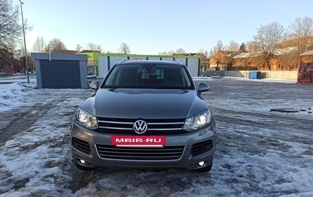 Volkswagen Touareg III, 2013 год, 2 100 000 рублей, 2 фотография
