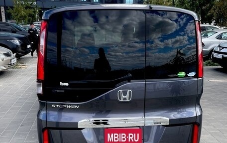 Honda Stepwgn IV, 2019 год, 2 100 000 рублей, 2 фотография