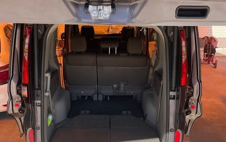 Honda Stepwgn IV, 2019 год, 2 100 000 рублей, 13 фотография