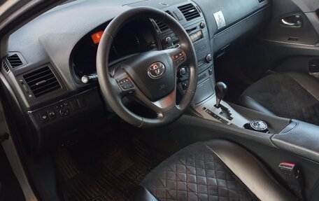 Toyota Avensis III рестайлинг, 2010 год, 1 000 000 рублей, 6 фотография