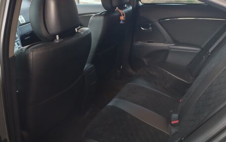 Toyota Avensis III рестайлинг, 2010 год, 1 000 000 рублей, 9 фотография