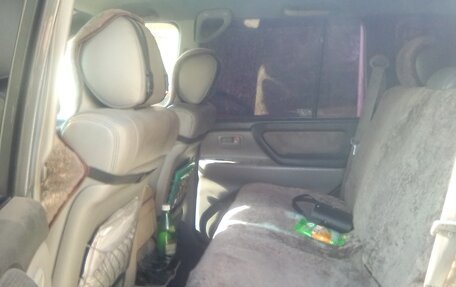 Toyota Land Cruiser 100 рестайлинг 2, 2004 год, 2 000 000 рублей, 5 фотография