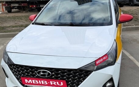 Hyundai Solaris II рестайлинг, 2021 год, 1 099 000 рублей, 11 фотография