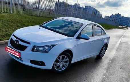 Chevrolet Cruze II, 2012 год, 860 000 рублей, 2 фотография