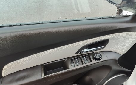 Chevrolet Cruze II, 2012 год, 860 000 рублей, 21 фотография