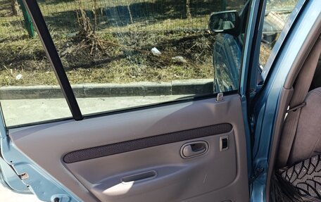 Mazda Demio III (DE), 2001 год, 250 000 рублей, 19 фотография