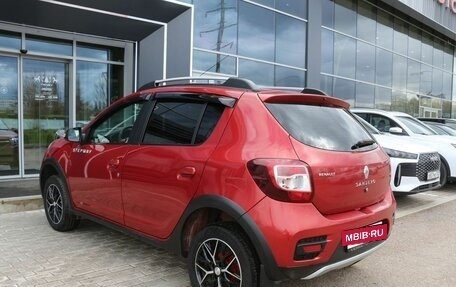 Renault Sandero II рестайлинг, 2015 год, 870 000 рублей, 4 фотография