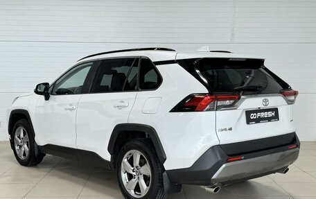 Toyota RAV4, 2021 год, 3 500 000 рублей, 4 фотография