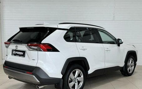 Toyota RAV4, 2021 год, 3 500 000 рублей, 6 фотография